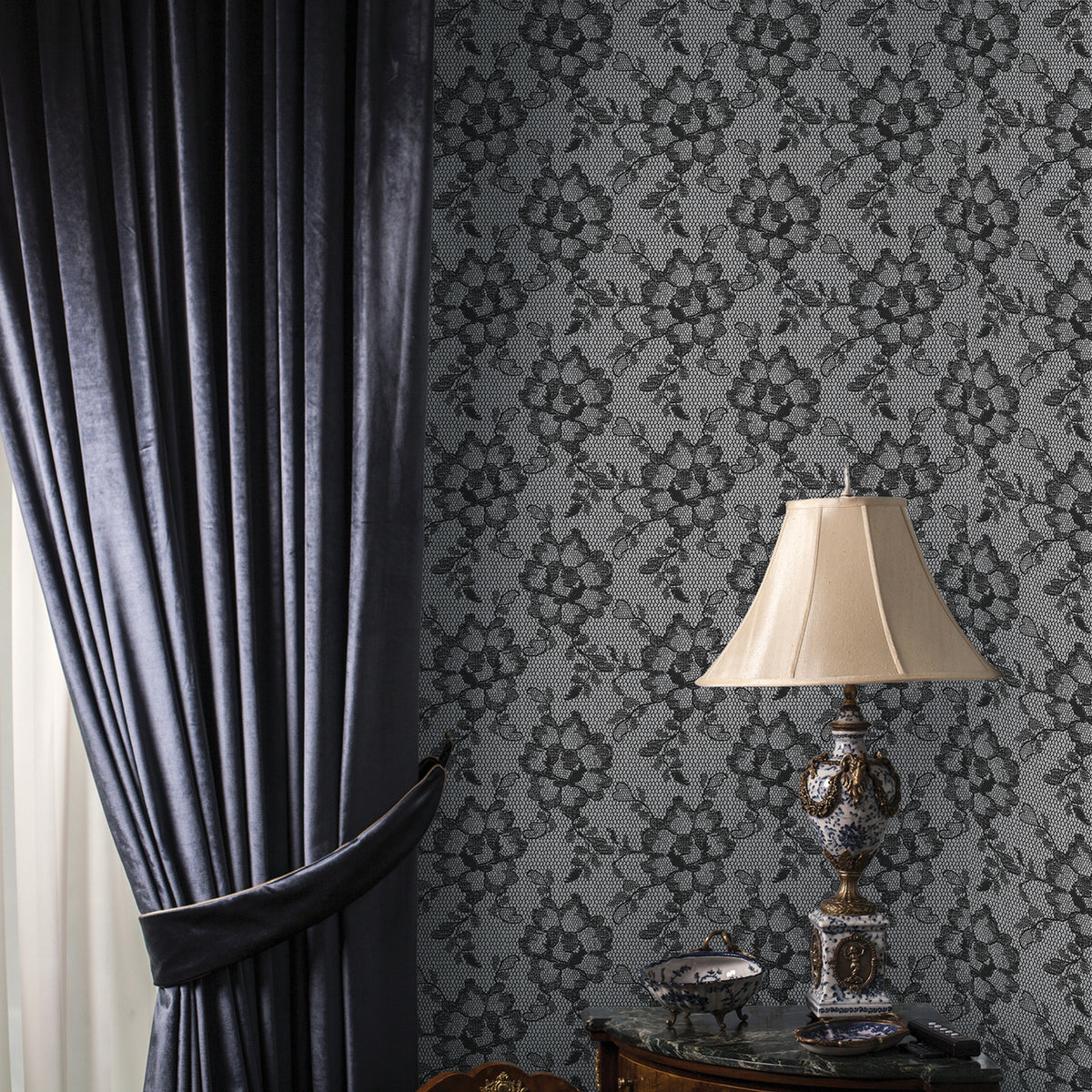 Smokey Black Lace Textured LA076 Wallpaper